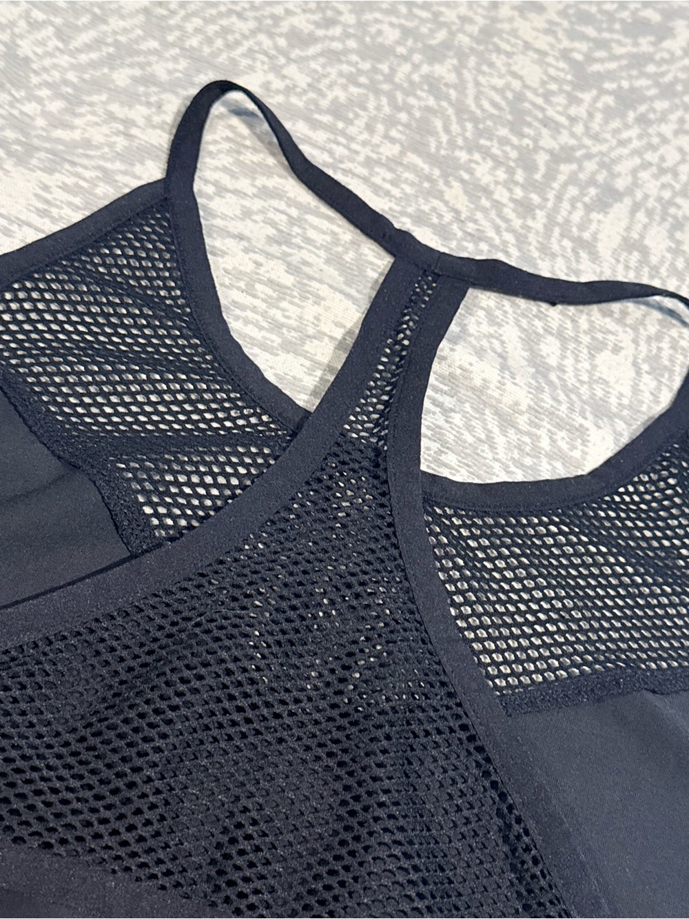 ALO Yoga /// Women’s Elite Black Mesh Racerback Tank Top - Size Medium - Picture 5 of 8